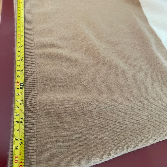 Garnet Hill Mongolian Cashmere Turtleneck Sweater in Ivory & Camel Size XS (2-4) - Picture 11 of 14